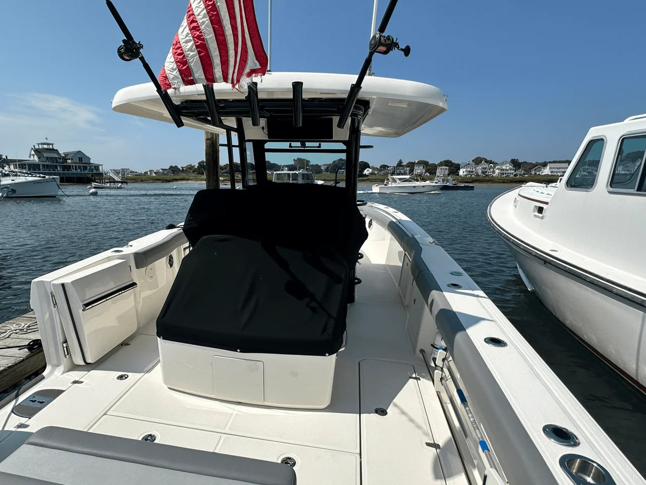 2023 Boston Whaler 330 OUTRAGE 33.0 feet, Danvers, Massachusetts #18