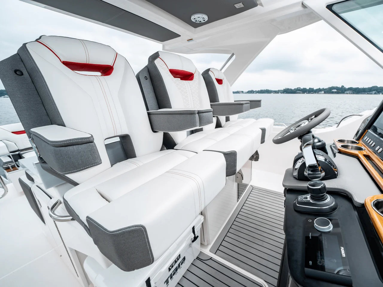 2025 Tiara Yachts LS 34 34.0 feet, Inuvik, Northwest Territories #61
