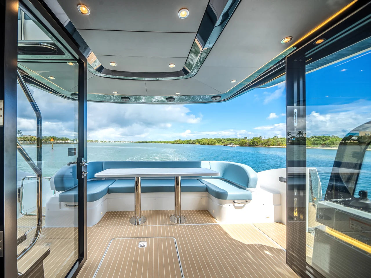 2026 Cruisers Yachts 57 FLY 57.0 feet, Jupiter, Florida #16