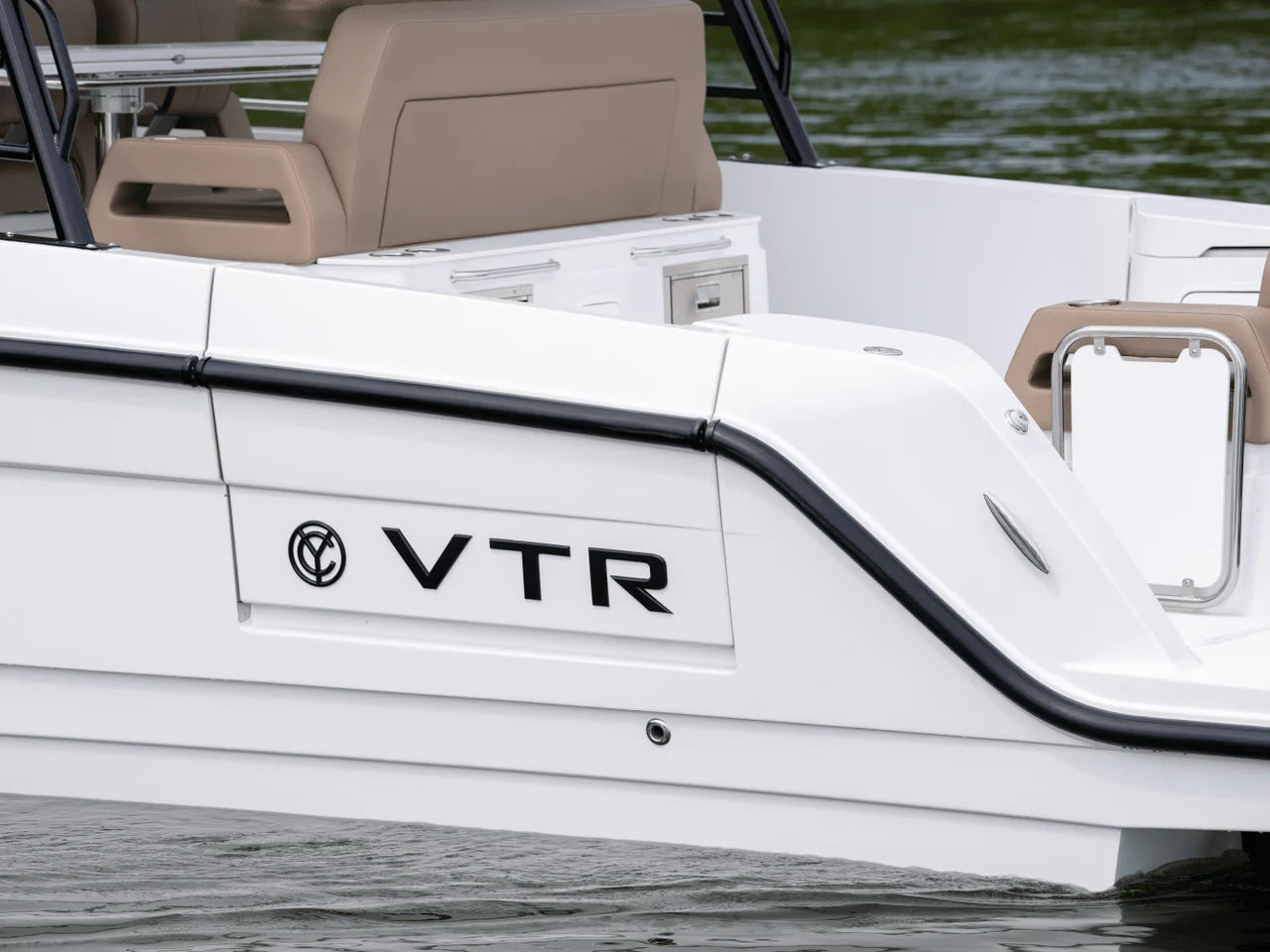 2027 Cruisers Yachts 38 VTR 38.0 feet, Clearwater, Florida #6