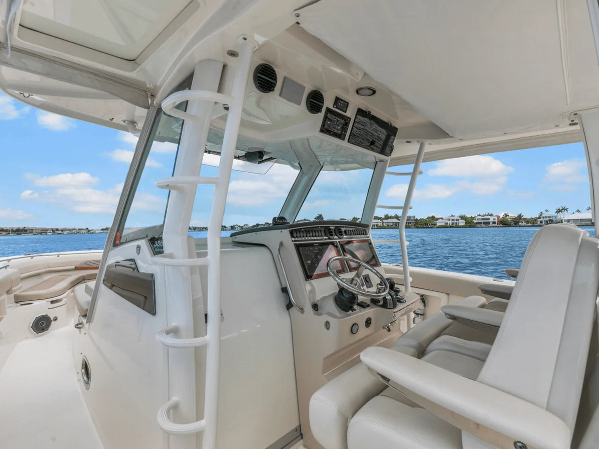 2018 Boston Whaler 380 OUTRAGE 38.0 feet, Naples, Florida #20