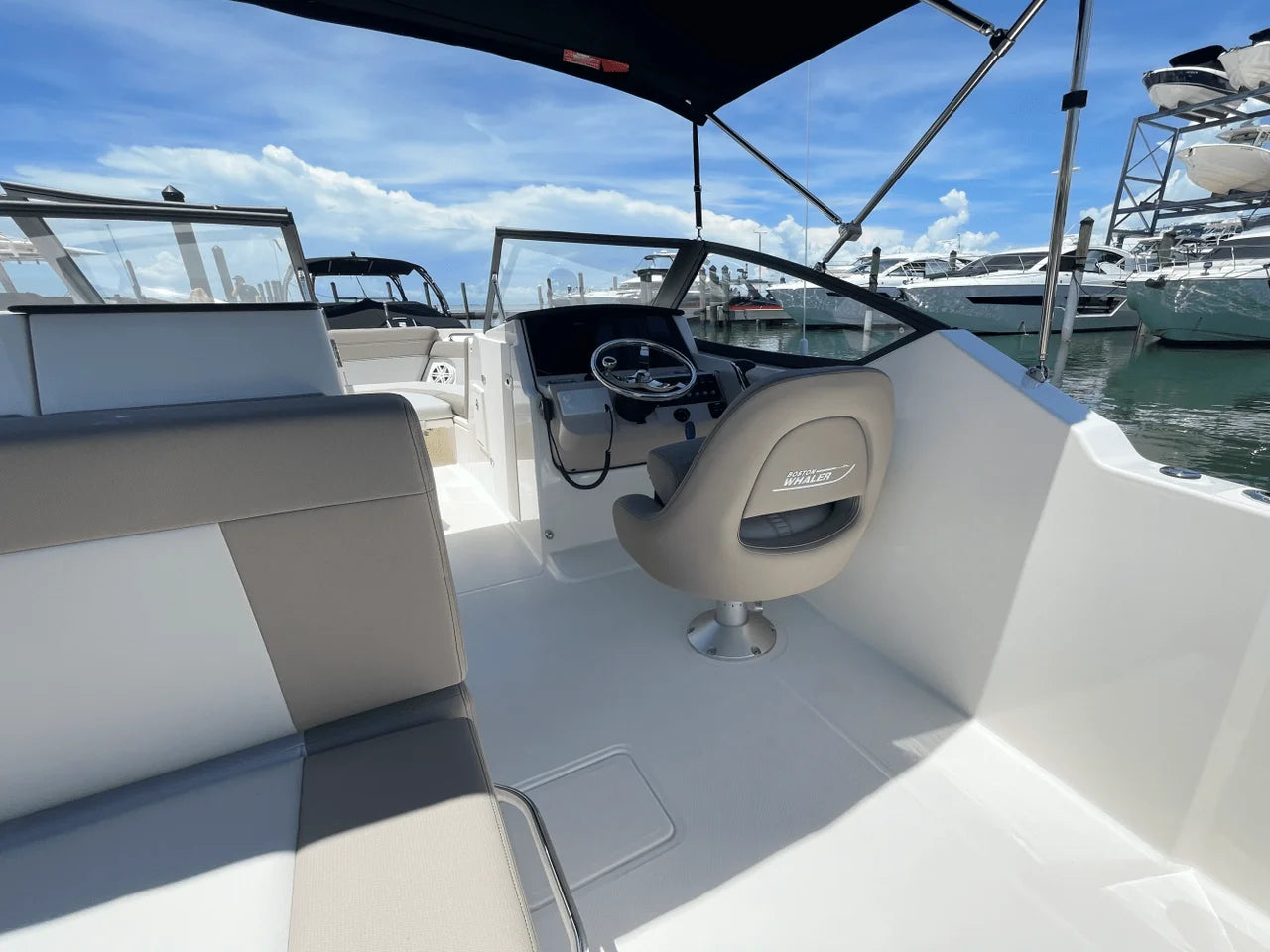 2025 Boston Whaler 210 Vantage 21.0 feet, Sarasota, Florida #18