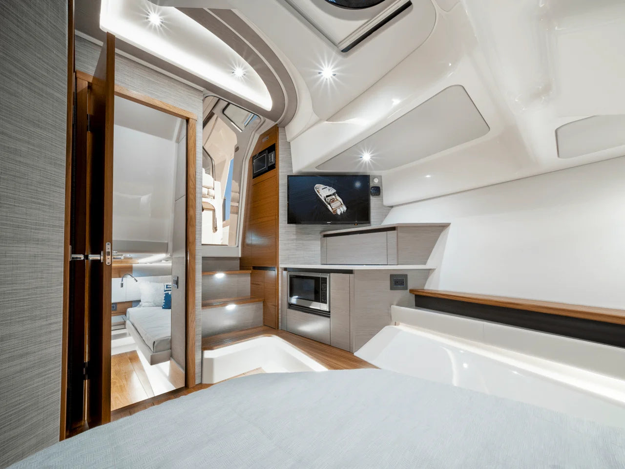 2025 Tiara Yachts LS 48 48.0 feet, Inuvik, Northwest Territories #41