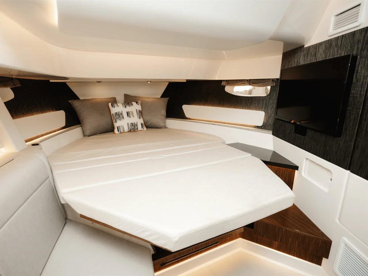 2023 Sea Ray 370 Sundancer Outboard 37.0 feet, Charleston, SC #20