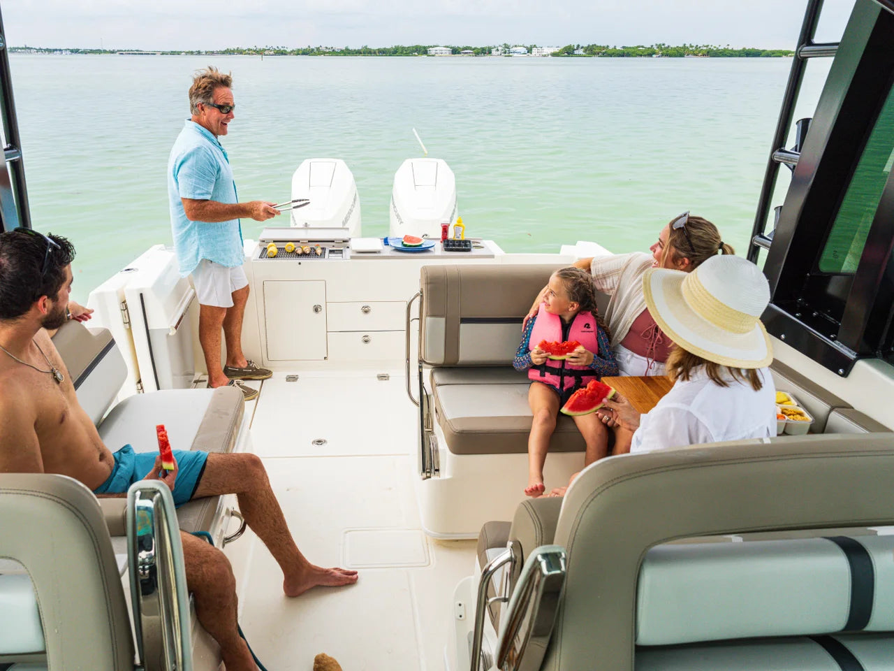 2027 Boston Whaler 330 Vantage 33.0 feet, Sarasota, Florida #16