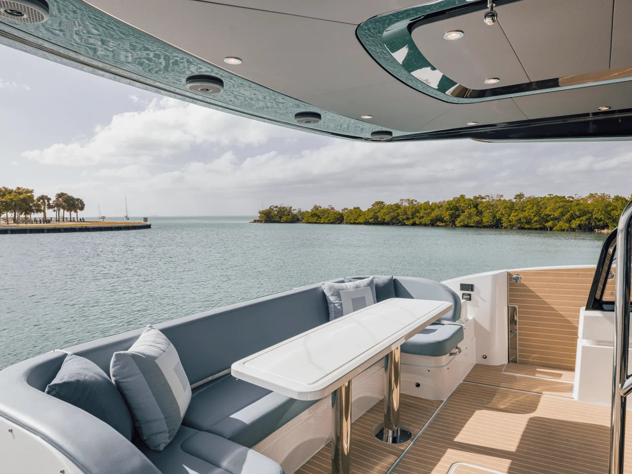 2026 Cruisers Yachts 57 FLY 57.0 feet, Inuvik, Northwest Territories #43