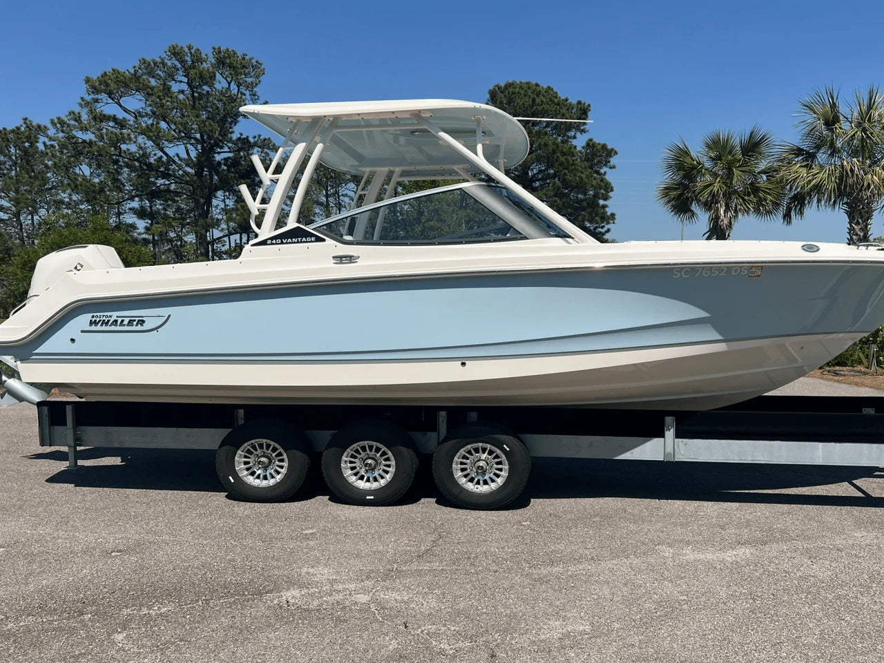 2022 Boston Whaler 240 VANTAGE 24.0 feet, Charleston, SC #1