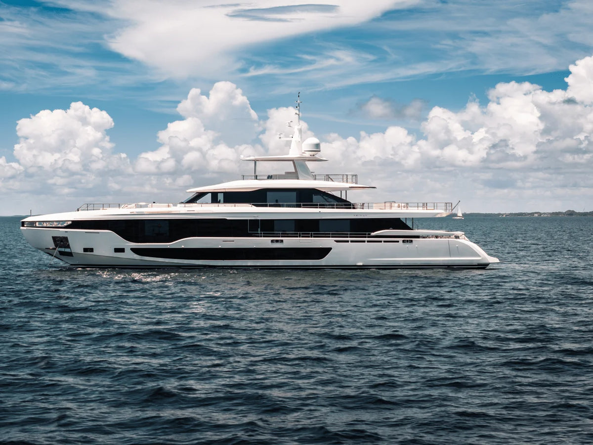 2027 Azimut Grande 36M 115.0 feet, Inuvik, Northwest Territories #6