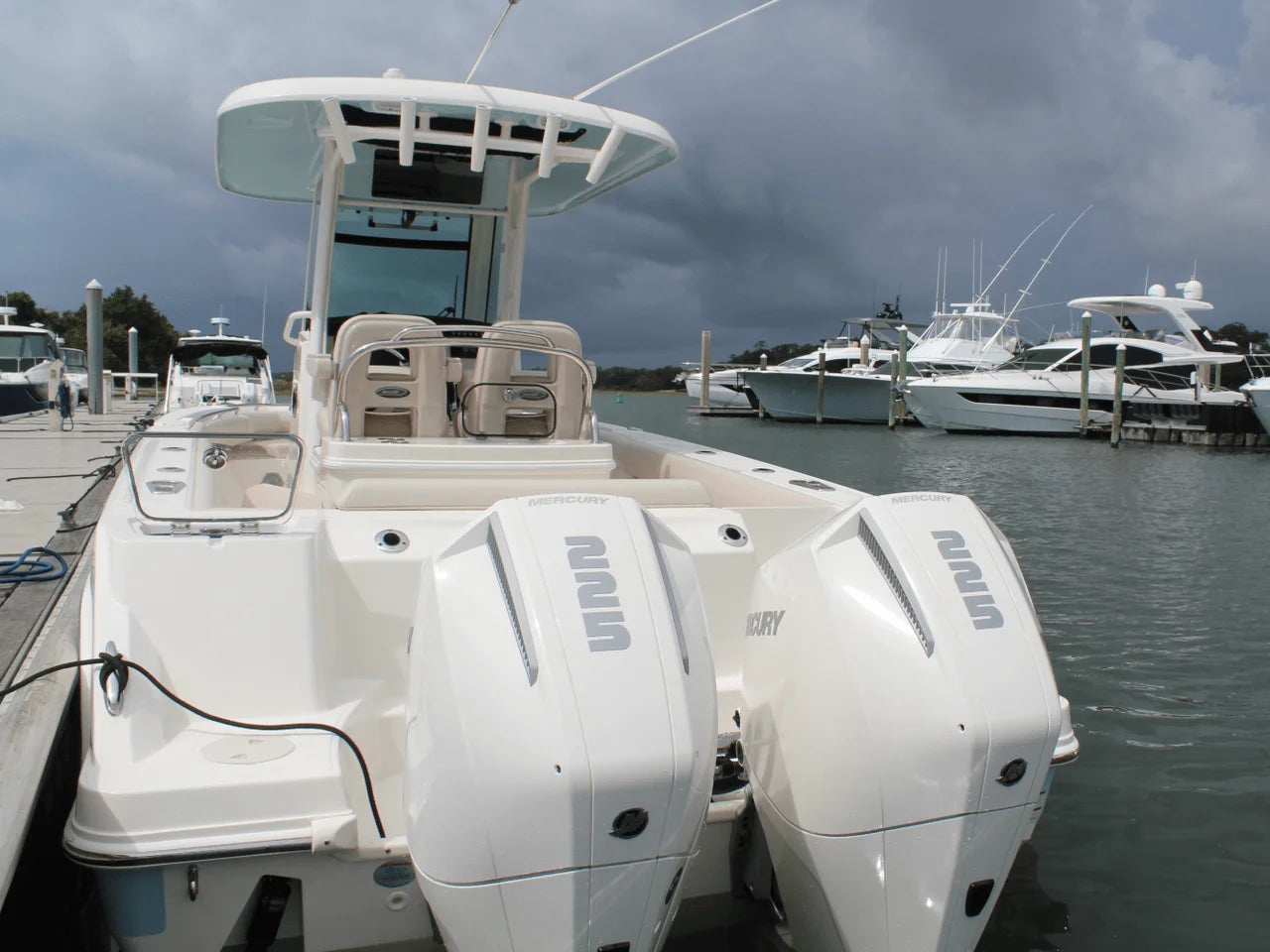2024 Boston Whaler 250 OUTRAGE 25.0 feet, Wrightsville Beach, North Carolina #45