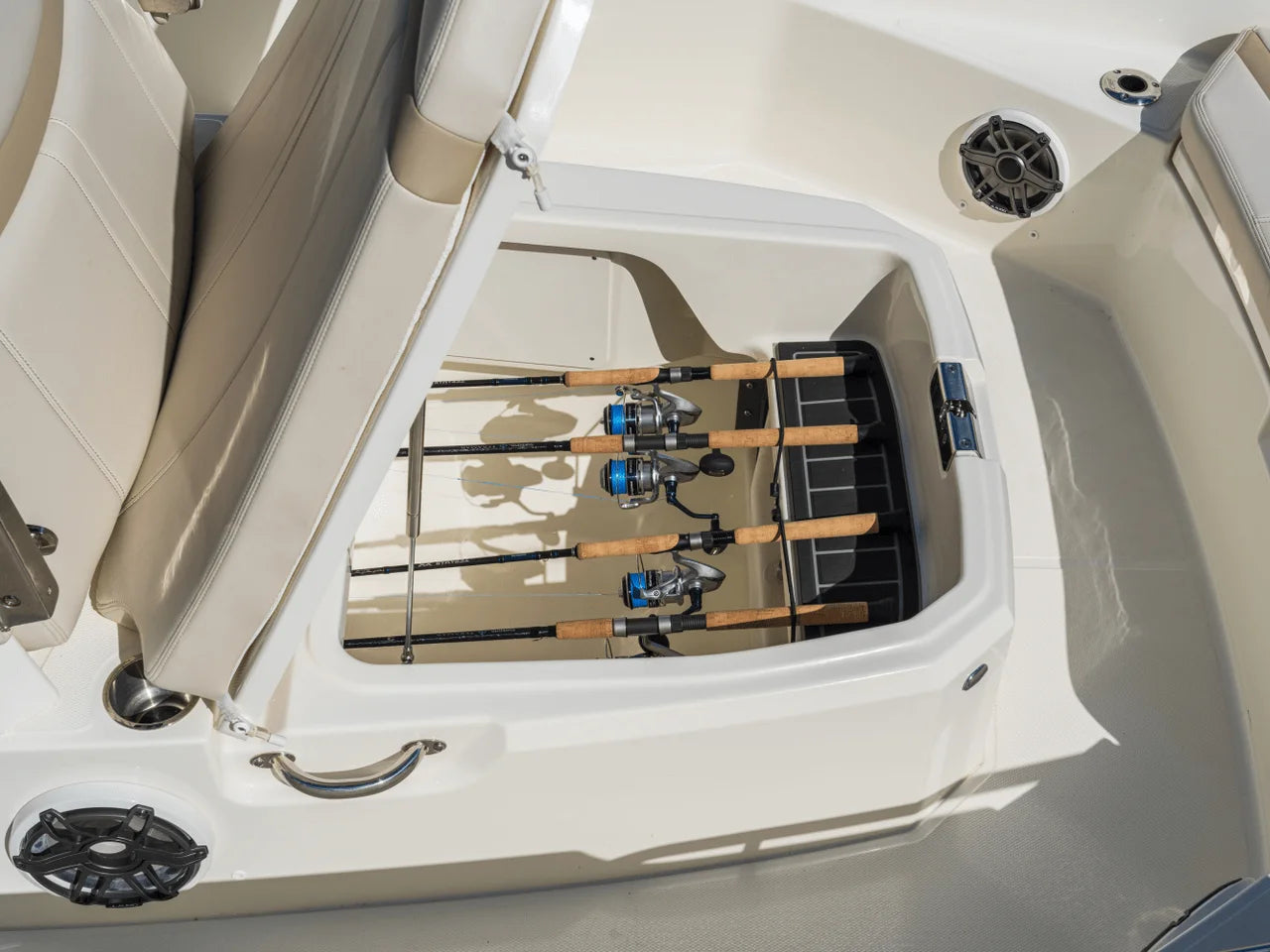 2027 Boston Whaler 220 Dauntless 22.0 feet, Naples, Florida #47