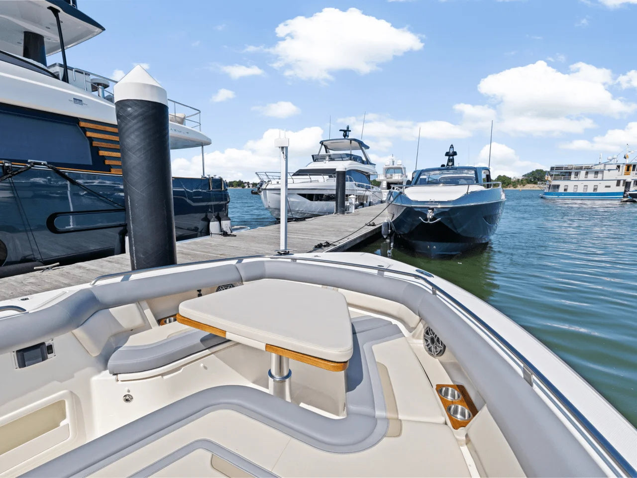2025 Boston Whaler 380 Realm 38.0 feet, Quincy, MA #52