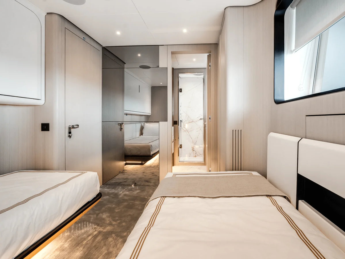 2027 Azimut Grande 36M 115.0 feet, Inuvik, Northwest Territories #26