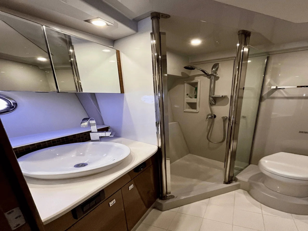 2017 Cruisers Yachts 45 CANTIUS 45.0 feet, Marco Island, FL #27