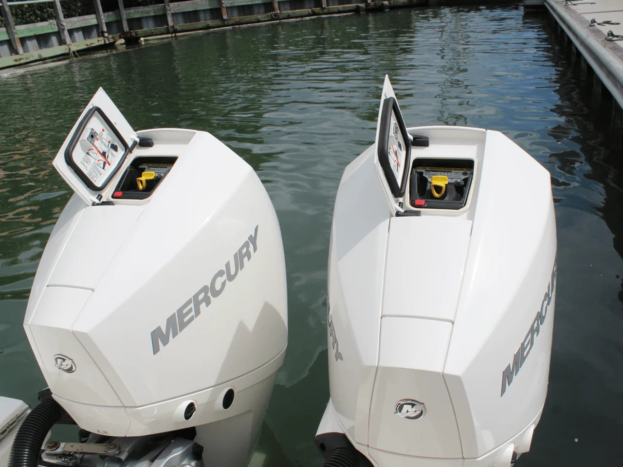 2024 Boston Whaler 250 OUTRAGE 25.0 feet, Wrightsville Beach, North Carolina #47
