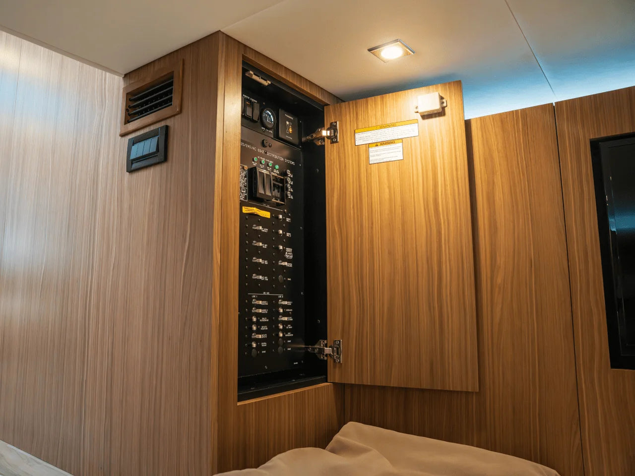 2026 Cruisers Yachts 50GLS OB 50.0 feet, Wrightsville Beach, North Carolina #36