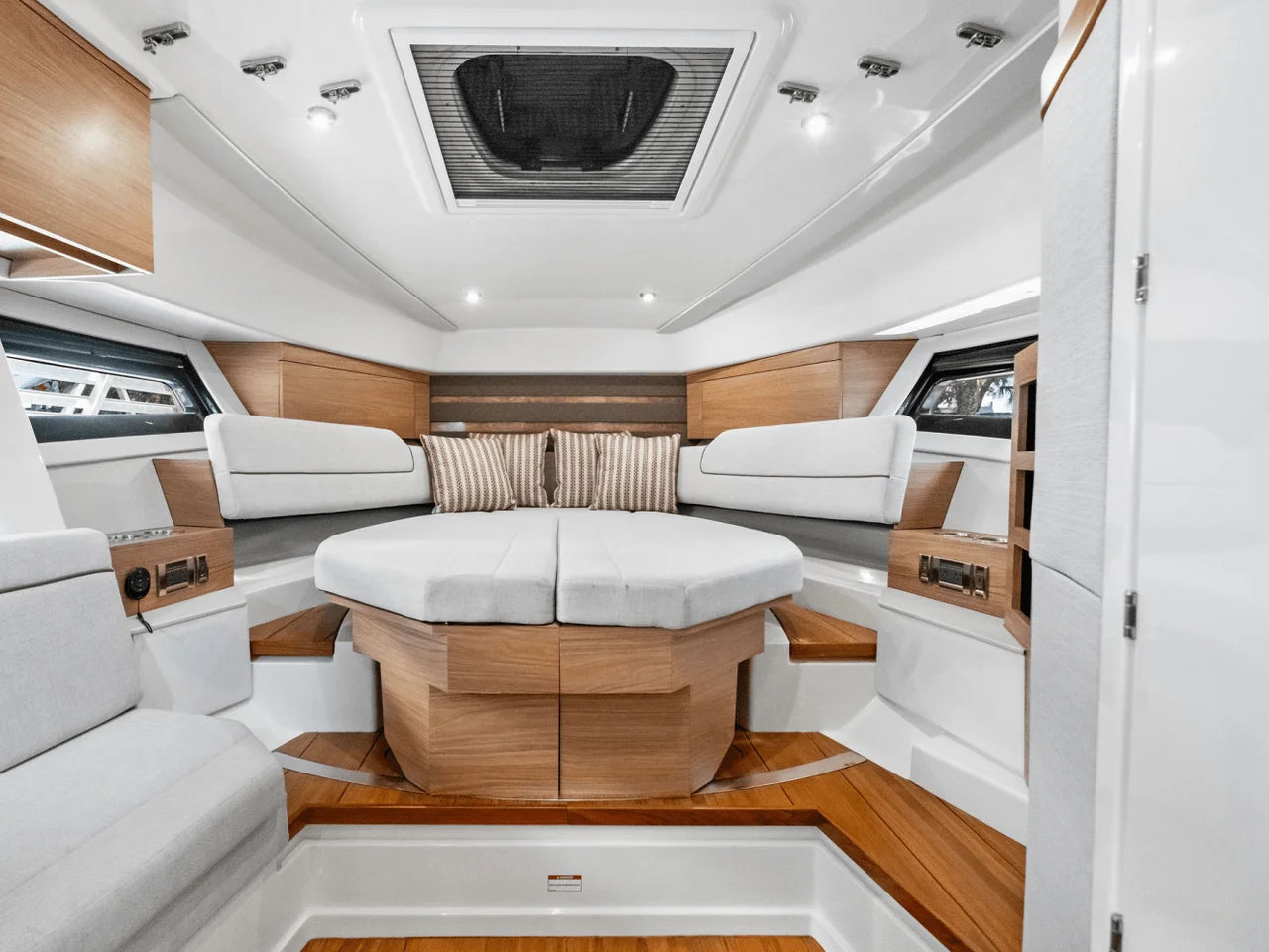 2025 Boston Whaler 365 Conquest 36.0 feet, St Petersburg, FL #36