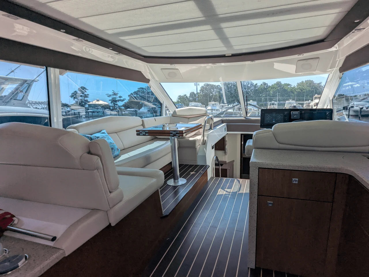 2013 Cruisers Yachts 48 CANTIUS 48.0 feet, Baltimore, MD #41
