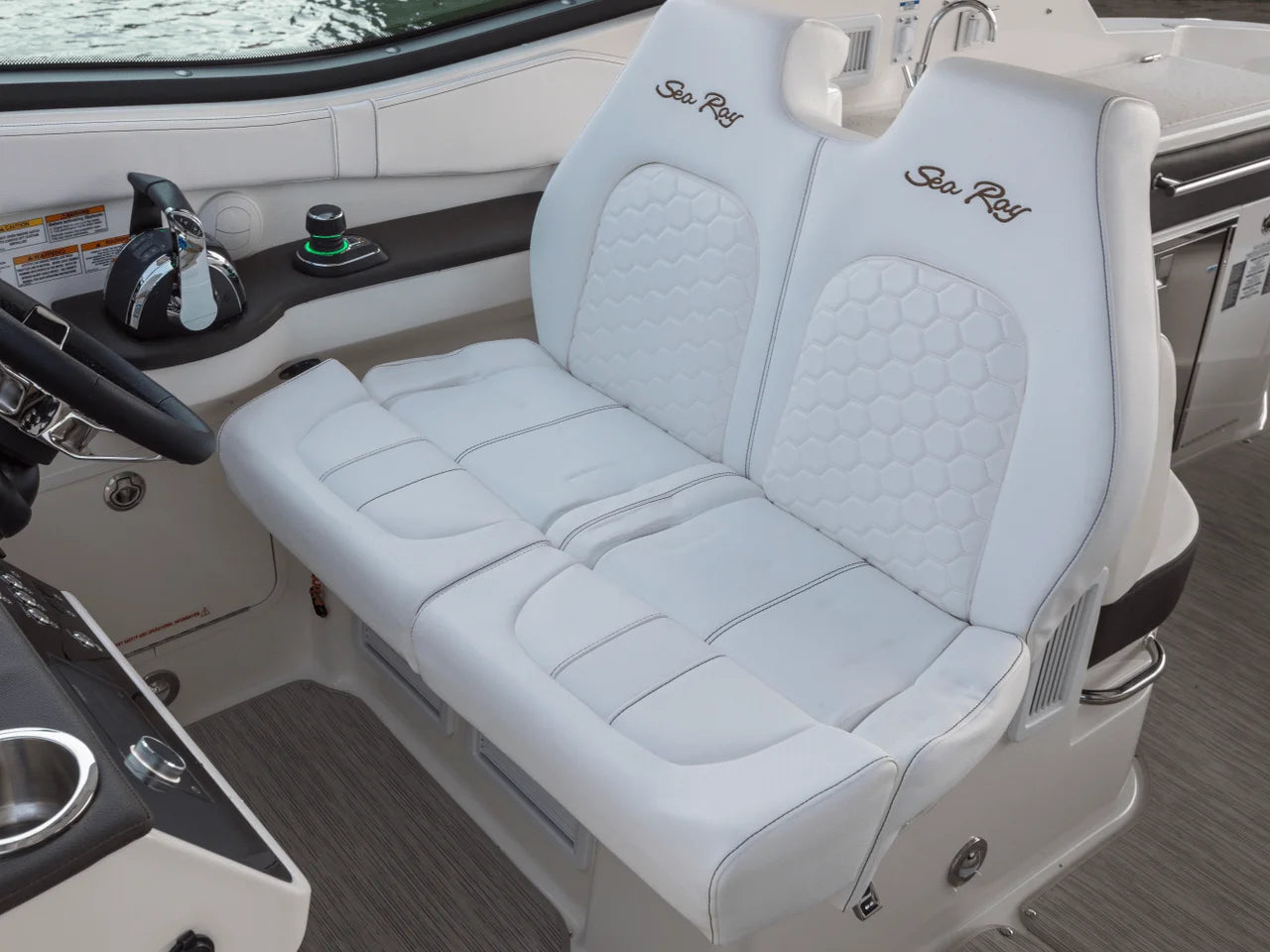 2026 Sea Ray Sundancer 320 Outboard 32.0 feet, Inuvik, Northwest Territories #15