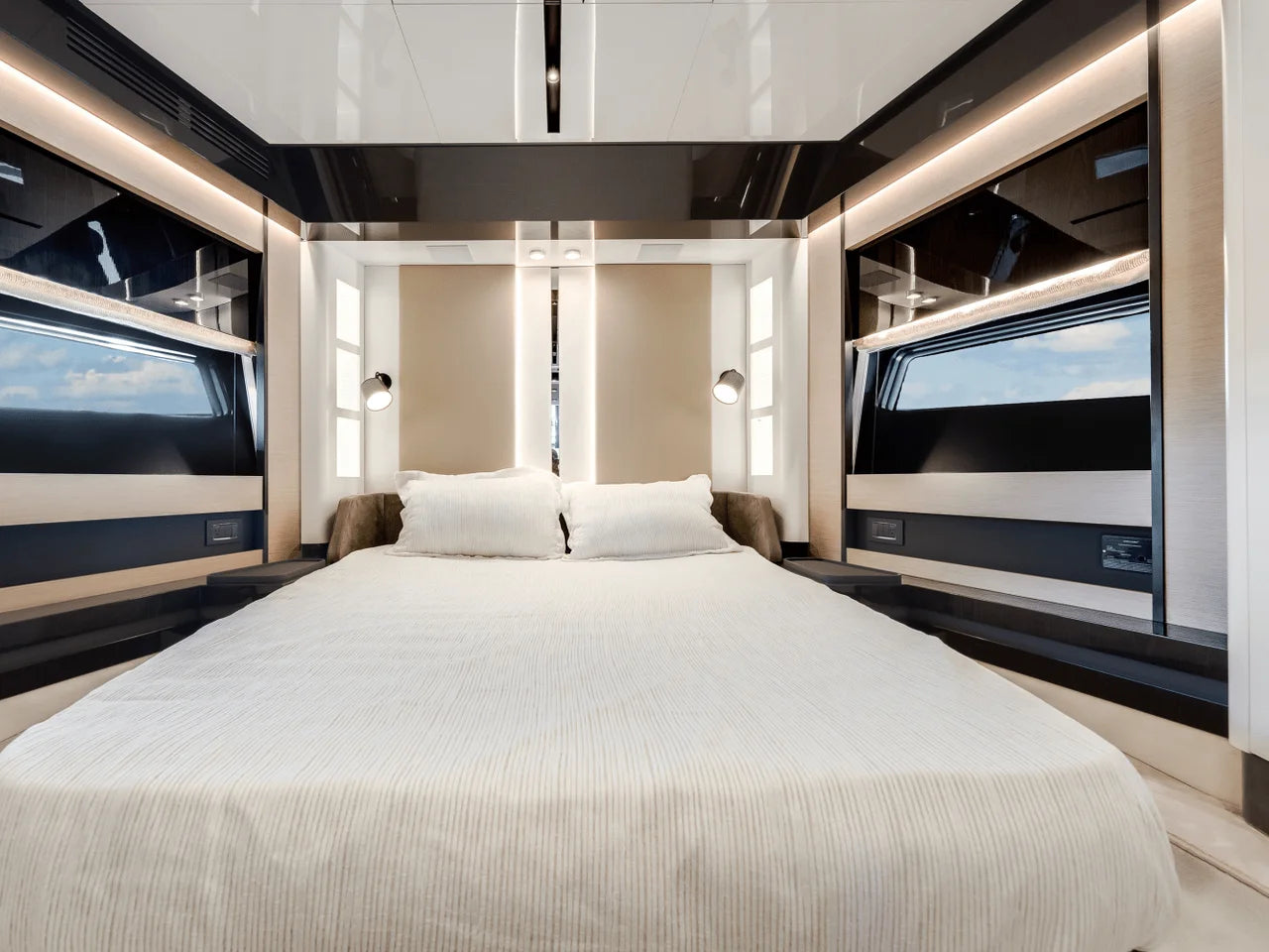 2024 Azimut S8 80.0 feet, Miami, FL #56
