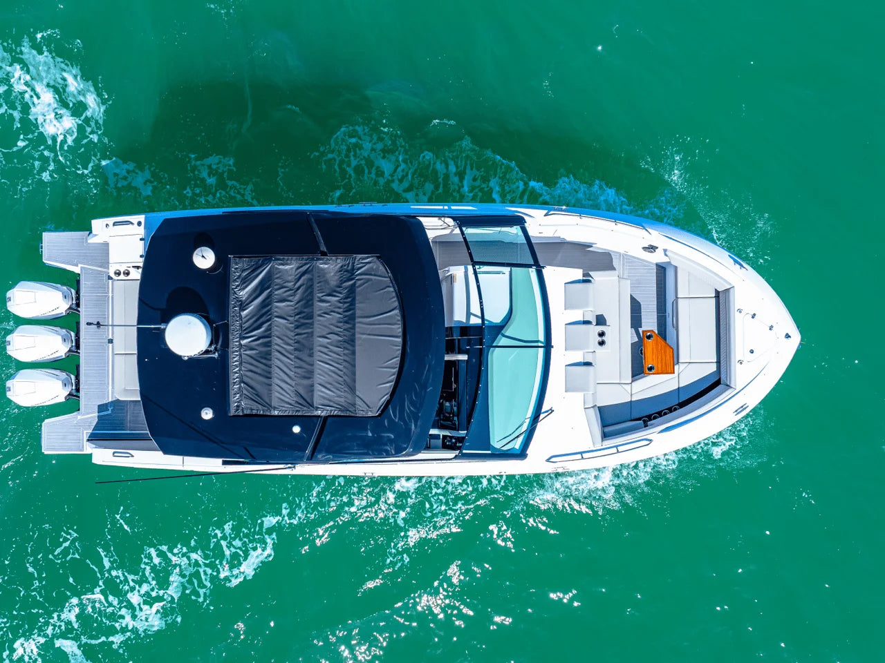 2025 Cruisers Yachts 38 GLS Outboard 38.0 feet, Venice, Florida #21