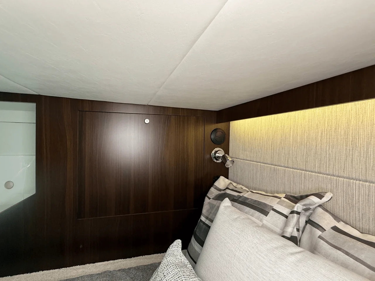 2026 Cruisers Yachts 38 GLS 37.0 feet, Lake Ozark, MO #55