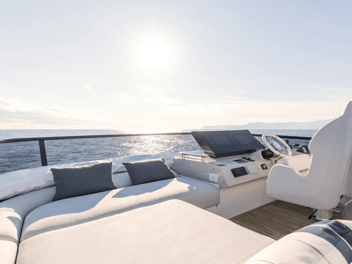 2027 Azimut S7 71.0 feet, Inuvik, Northwest Territories #9