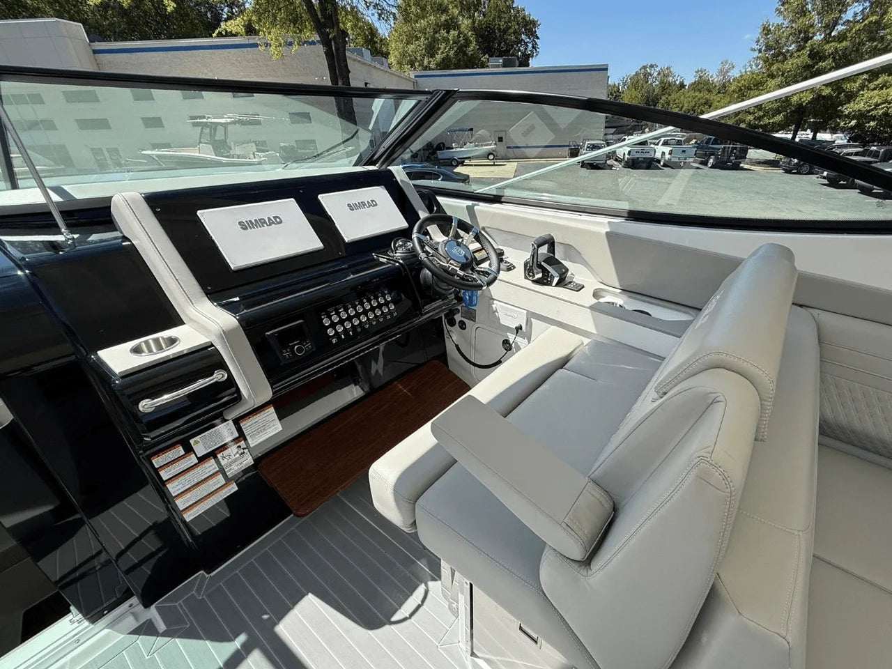 2026 Cruisers Yachts 38 GLS 37.0 feet, Lake Ozark, MO #34