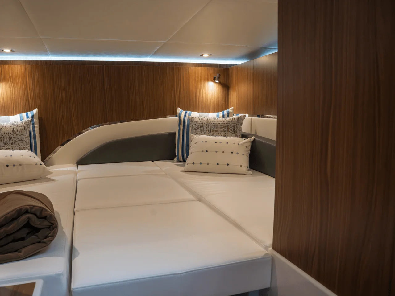 2026 Cruisers Yachts 50GLS OB 50.0 feet, Wrightsville Beach, North Carolina #44