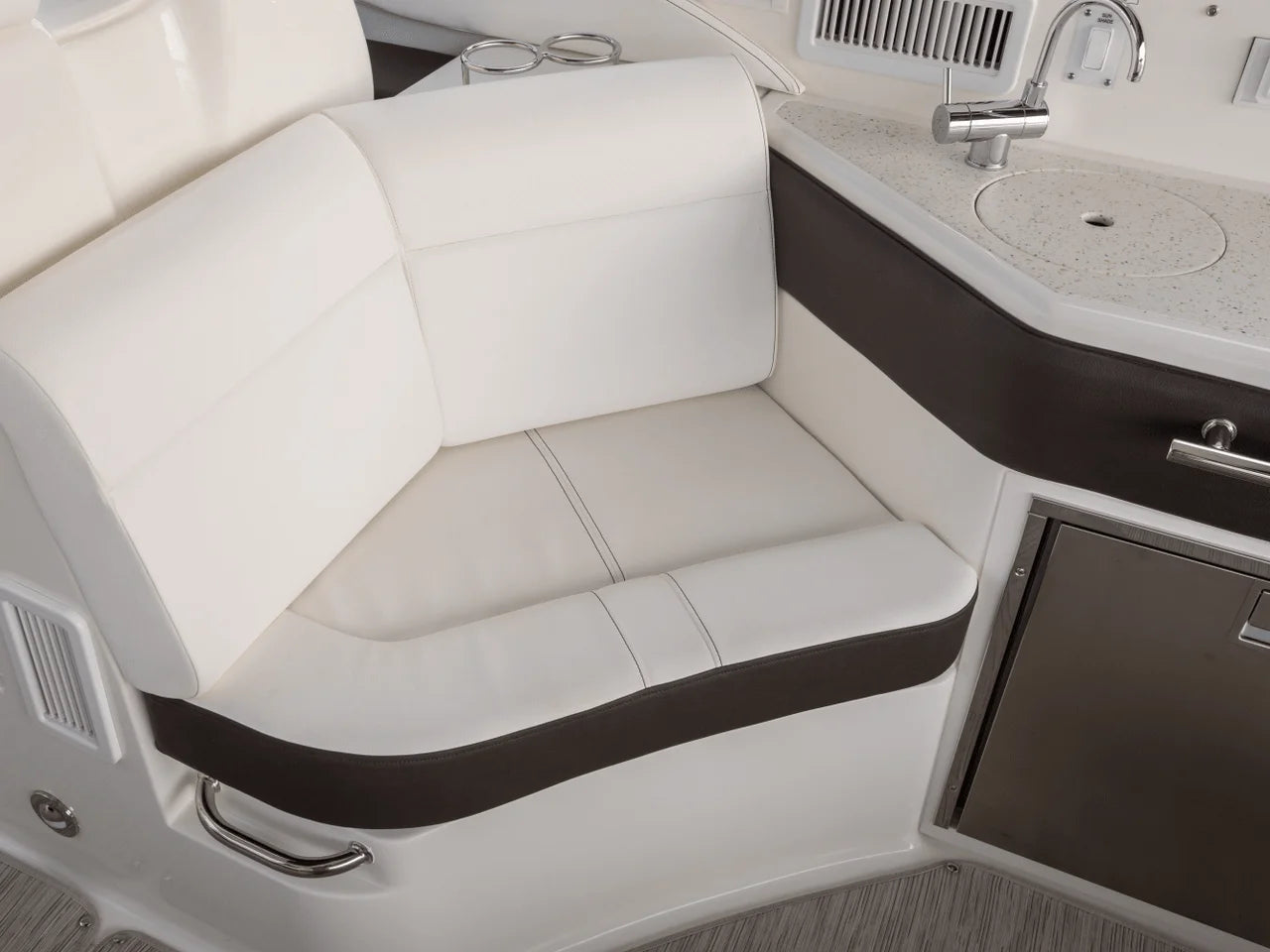 2026 Sea Ray Sundancer 320 Outboard 32.0 feet, Inuvik, Northwest Territories #11