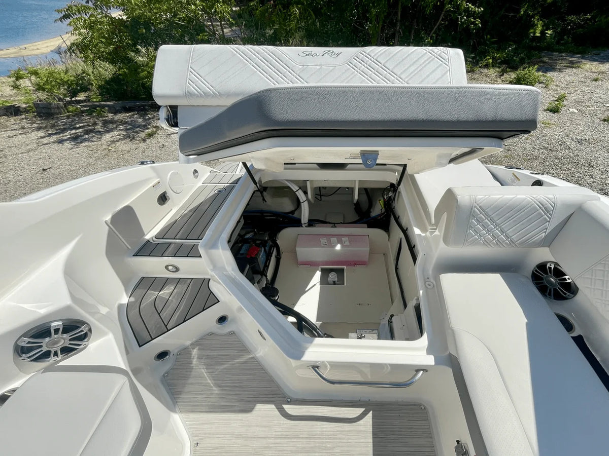 2026 Sea Ray SDX 250 Outboard 25.0 feet, Quincy, MA #7