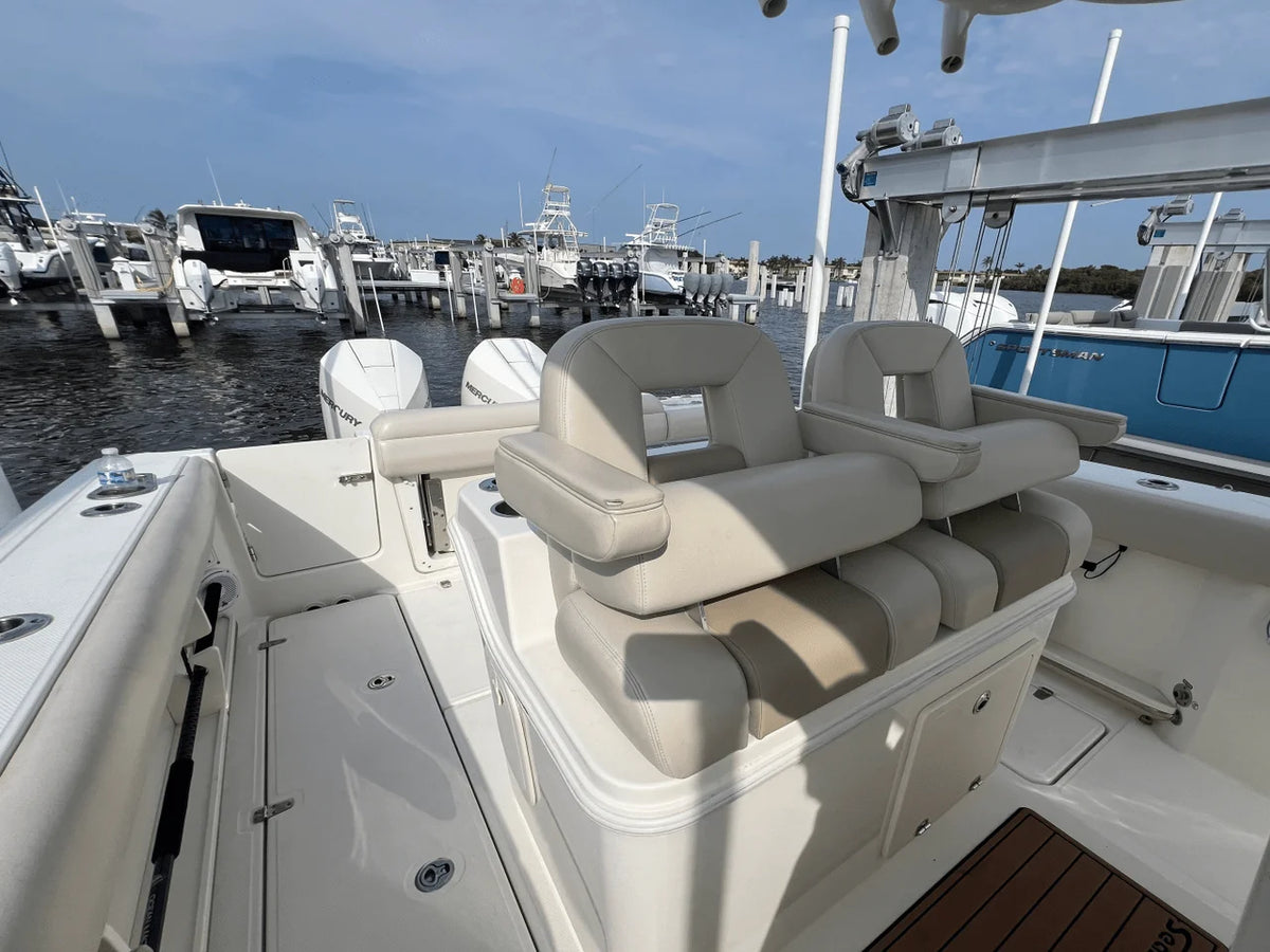 2019 Boston Whaler 280 OUTRAGE 28.0 feet, Stuart, Florida #42