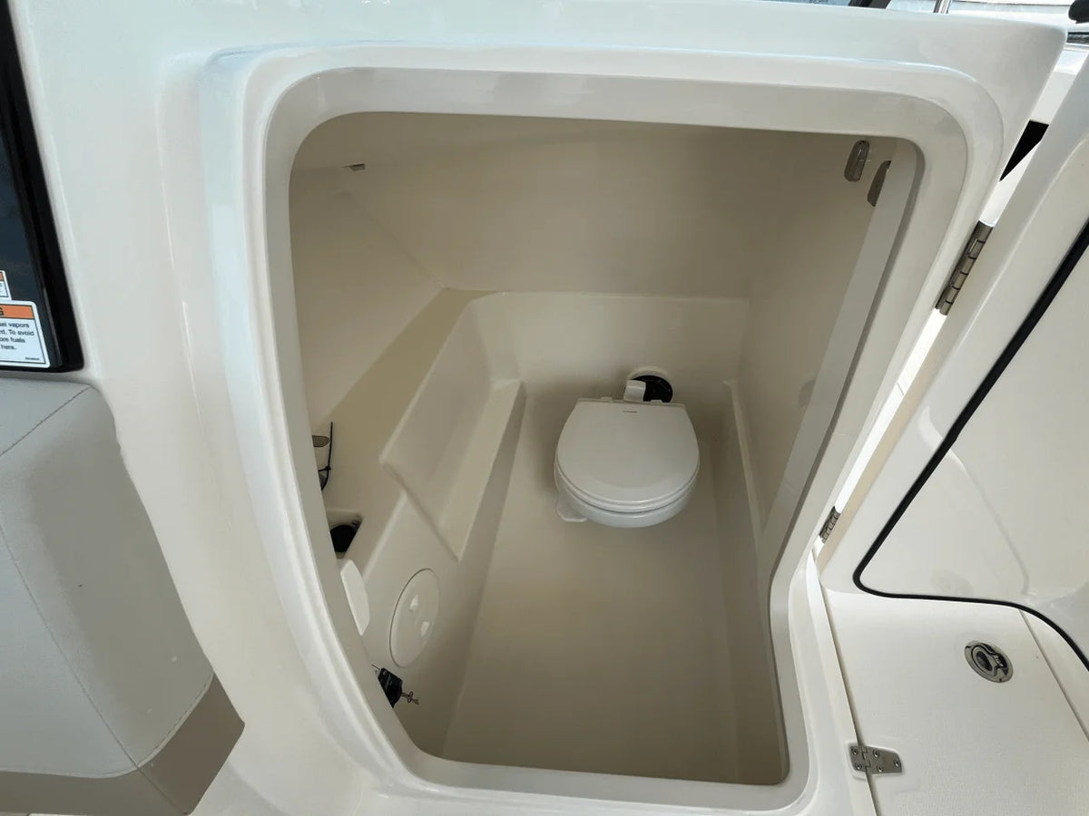 2026 Boston Whaler 240 Vantage 24.0 feet, Westbrook, Connecticut #11