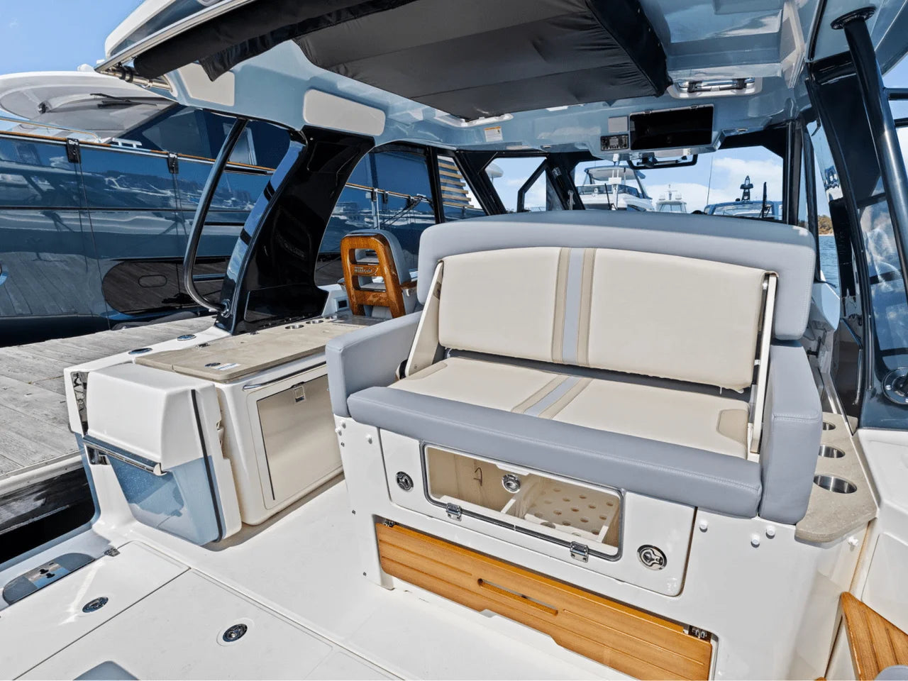 2025 Boston Whaler 380 Realm 38.0 feet, Quincy, MA #14