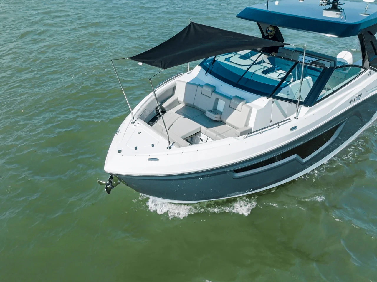 2026 Cruisers Yachts 34 GLS Outboard 35.0 feet, Inuvik, Northwest Territories #28