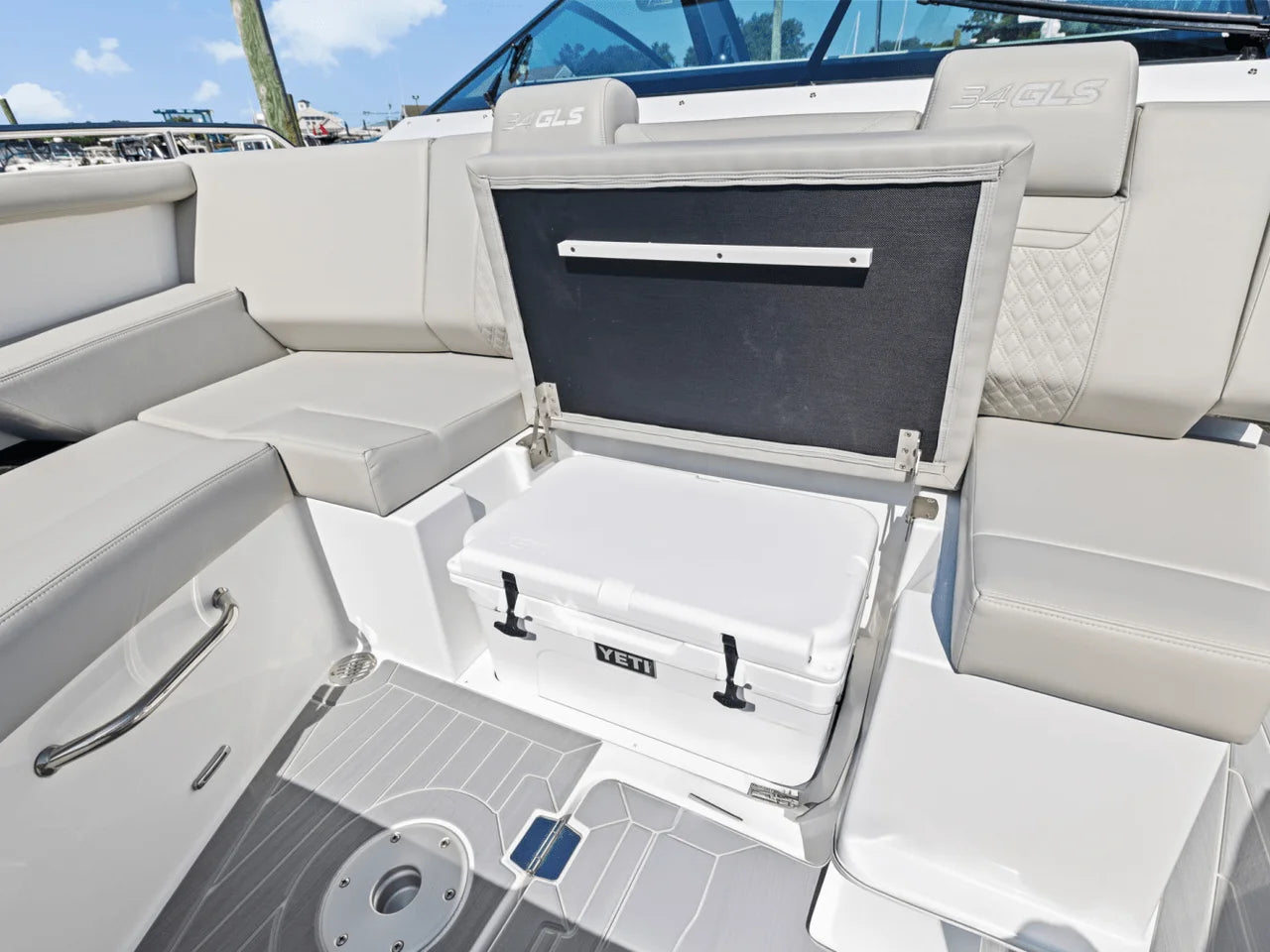 2026 Cruisers Yachts 34 GLS Outboard 34.0 feet, Danvers, Massachusetts #61