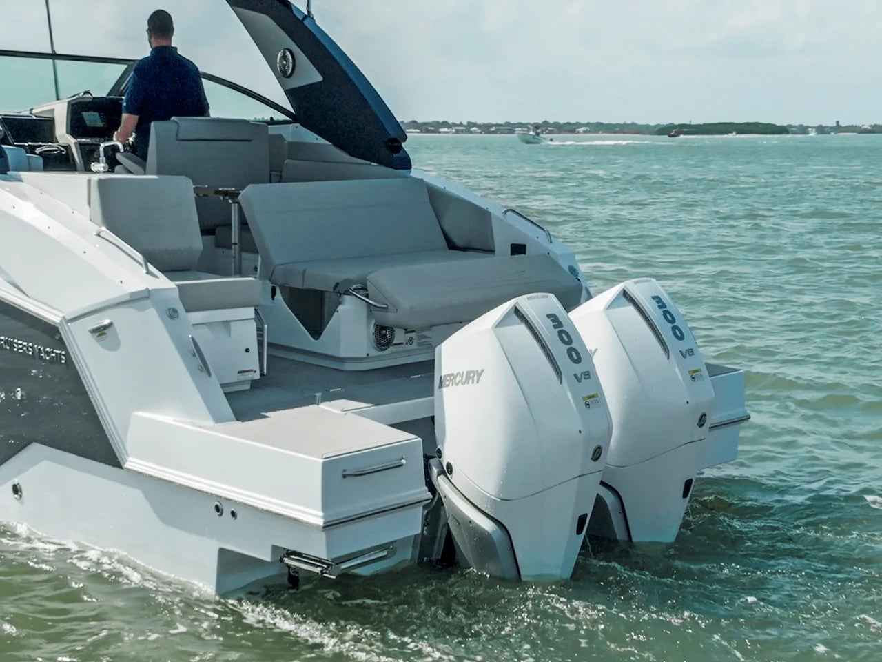 2026 Cruisers Yachts 34 GLS Outboard 35.0 feet, Inuvik, Northwest Territories #27