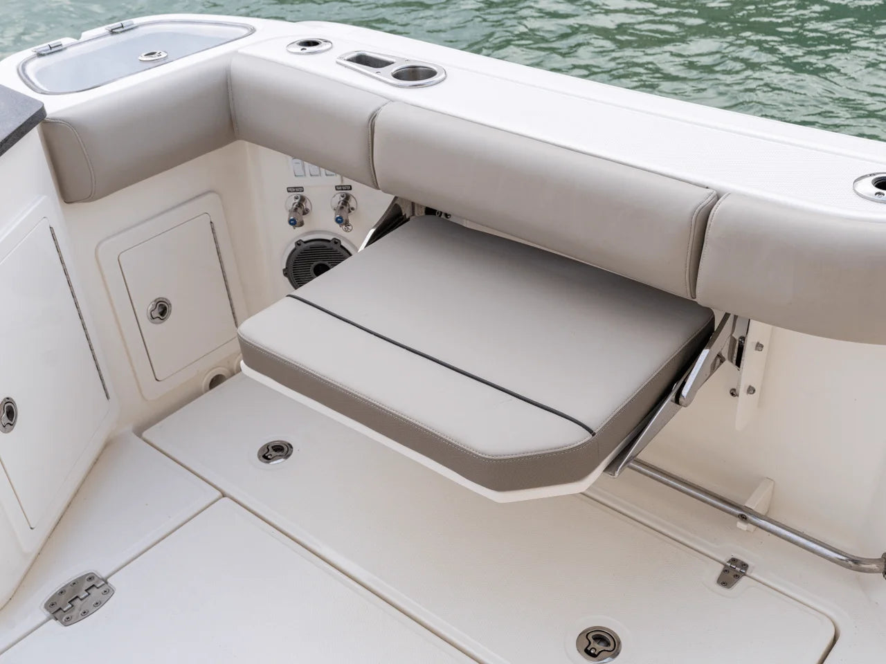 2026 Boston Whaler 365 Conquest 36.0 feet, Inuvik, Northwest Territories #62