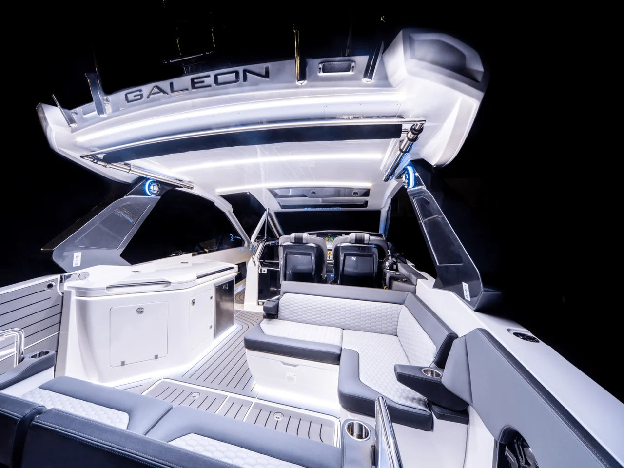 2024 Galeon 325 GTO 32.0 feet, Stuart, Florida #19