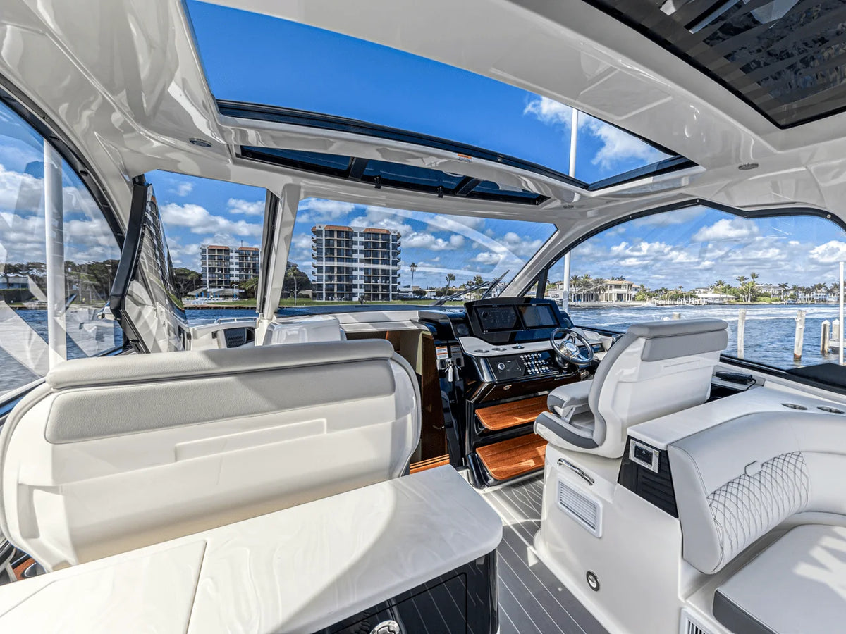 2022 Sea Ray 370 SUNDANCER OUTBOARD 37.0 feet, Highland Beach, FL, FL #13