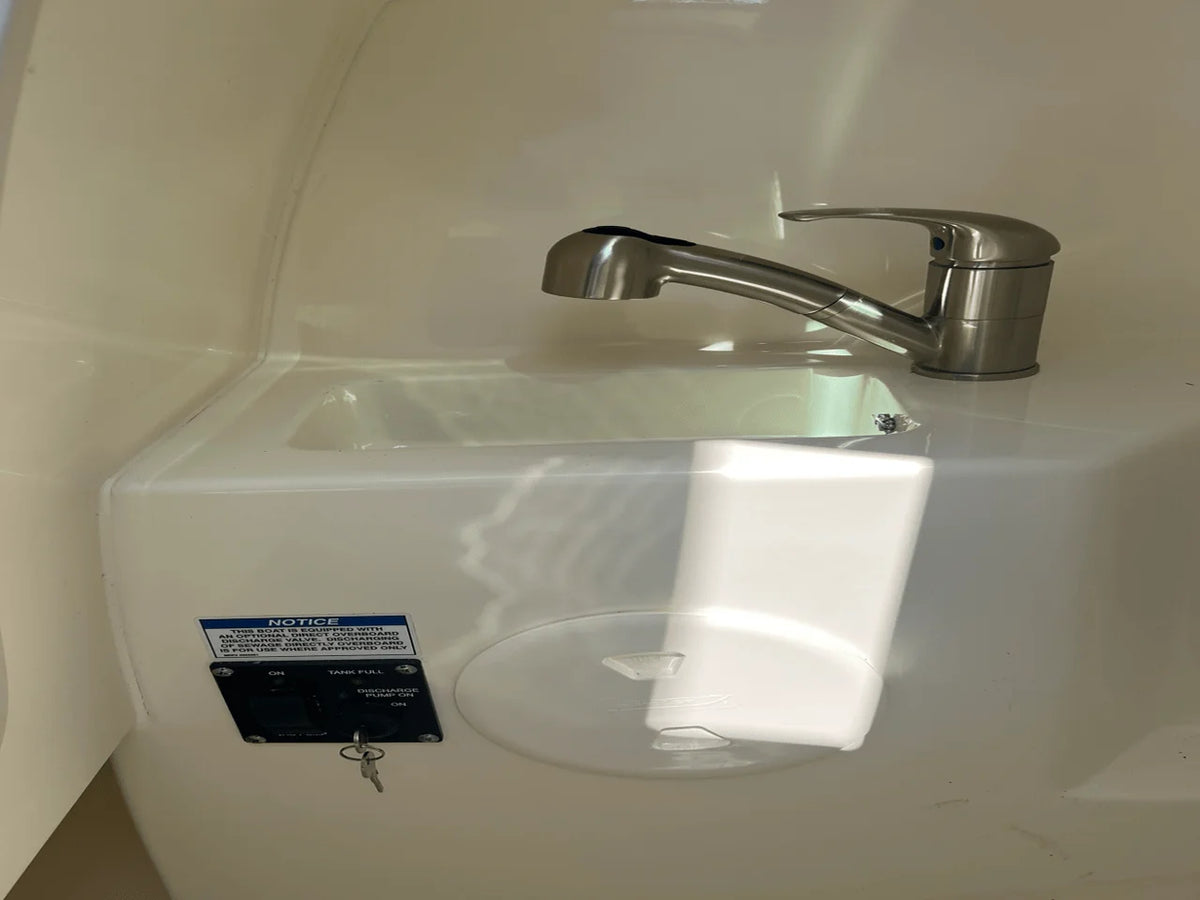 2022 Boston Whaler 240 VANTAGE 24.0 feet, Charleston, SC #16