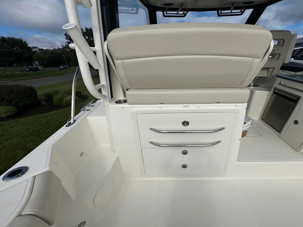 2026 Boston Whaler 325 Conquest 32.0 feet, Ocean View, NJ #18