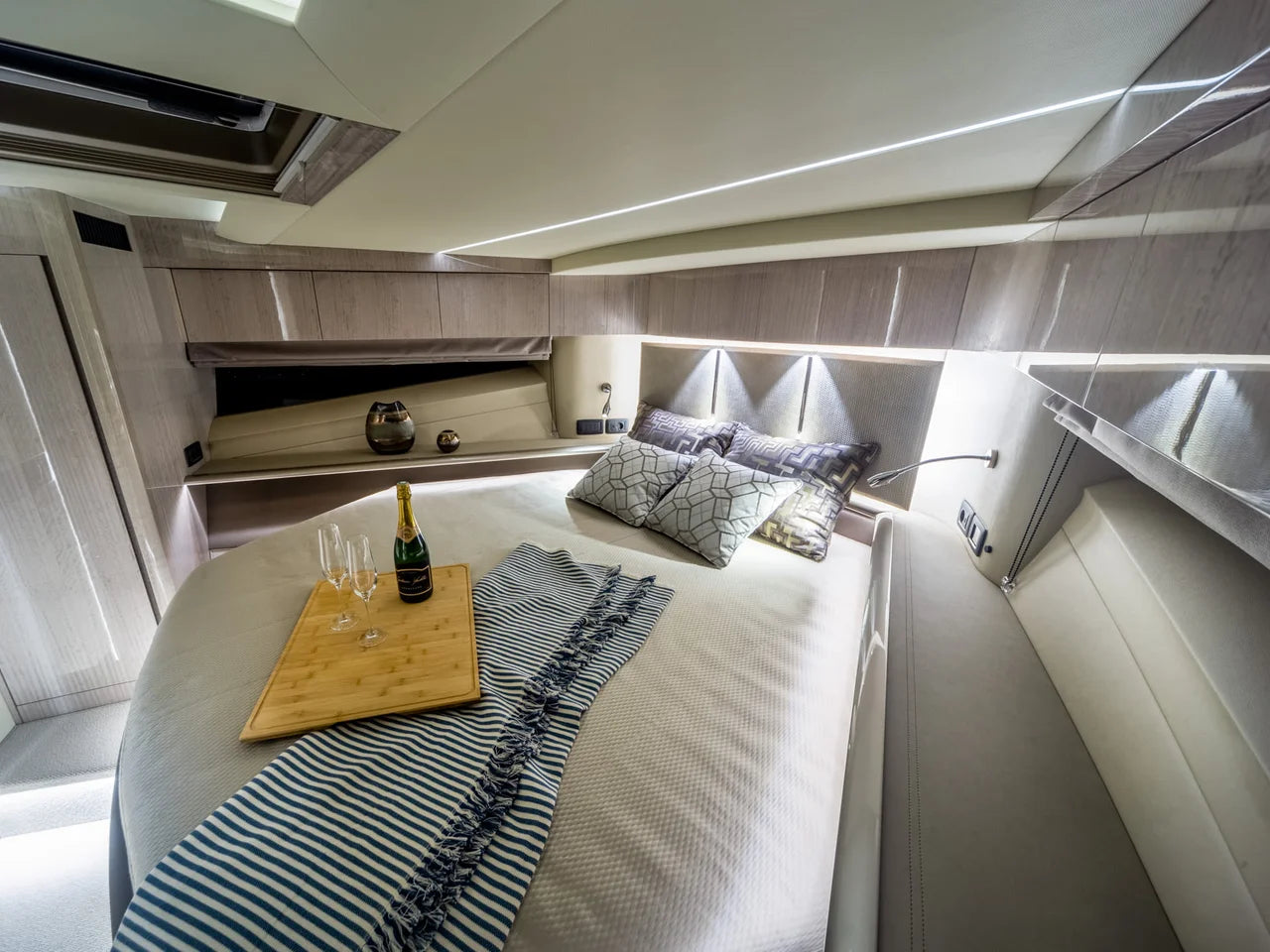 2026 Galeon 700 SKY 72.0 feet, Inuvik, Northwest Territories #69