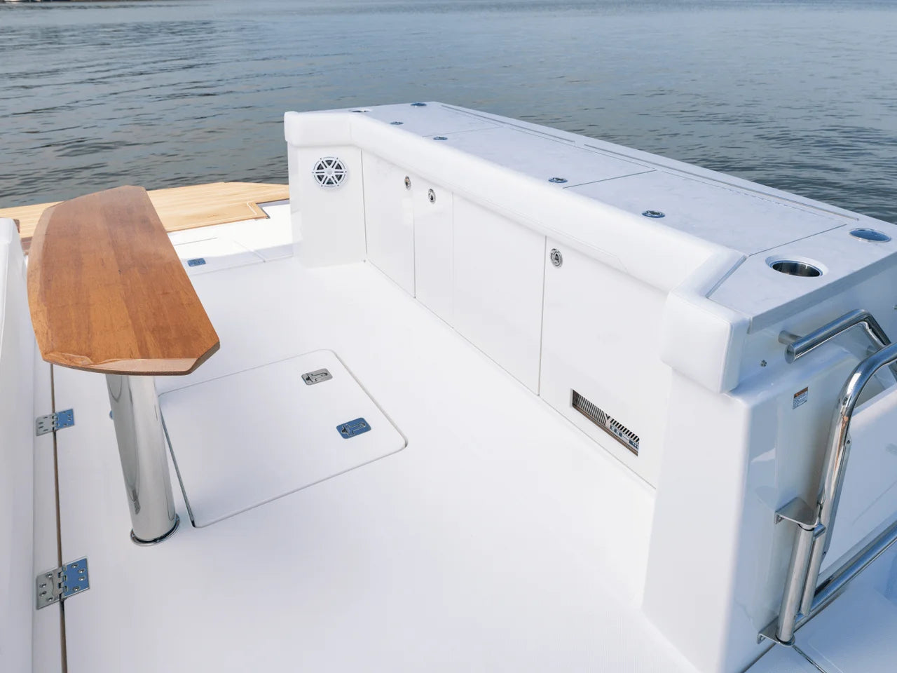 2025 Tiara Yachts EX 60 60.0 feet, Inuvik, Northwest Territories #24