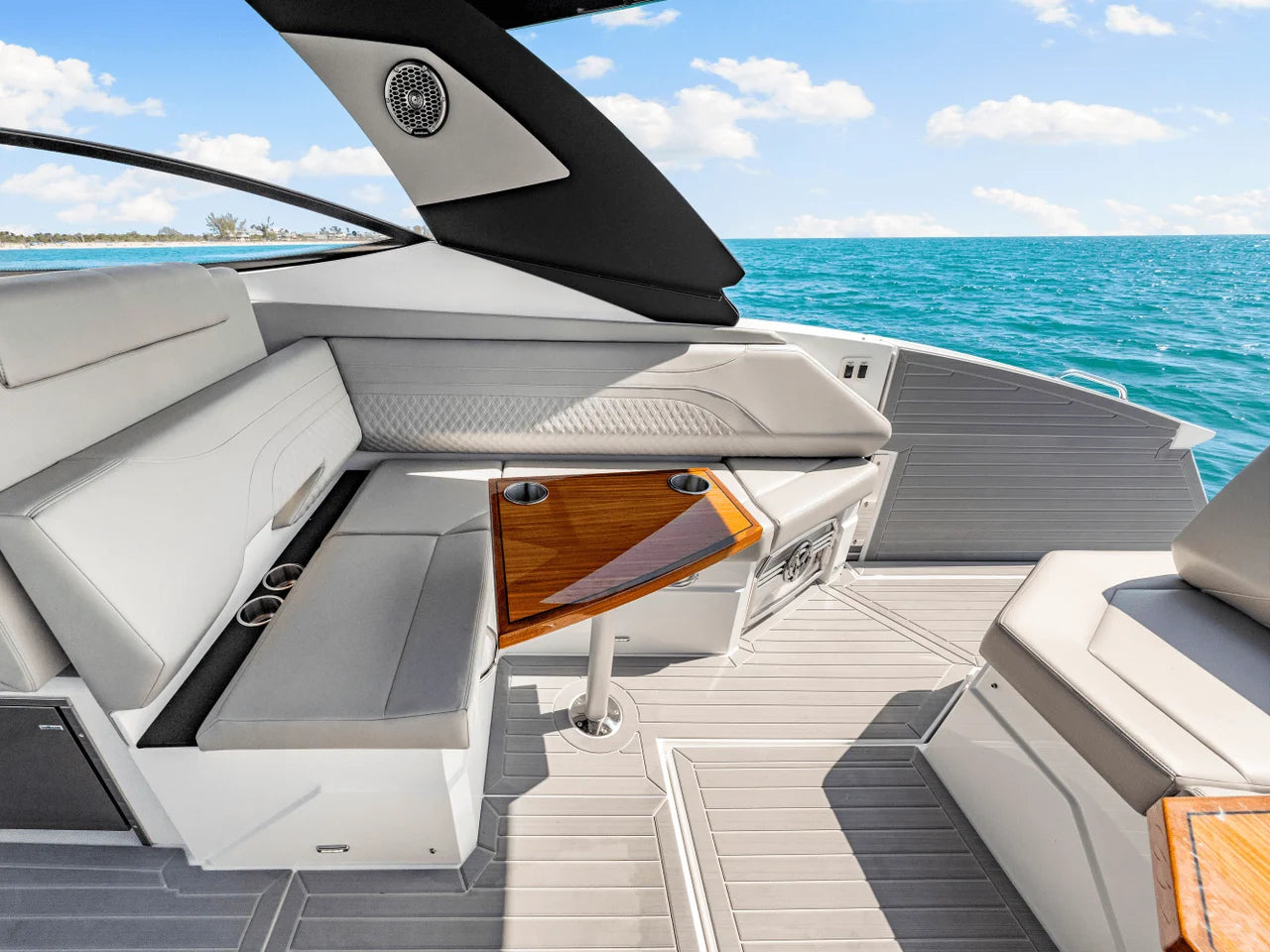 2025 Cruisers Yachts 38 GLS Outboard 38.0 feet, Venice, Florida #11
