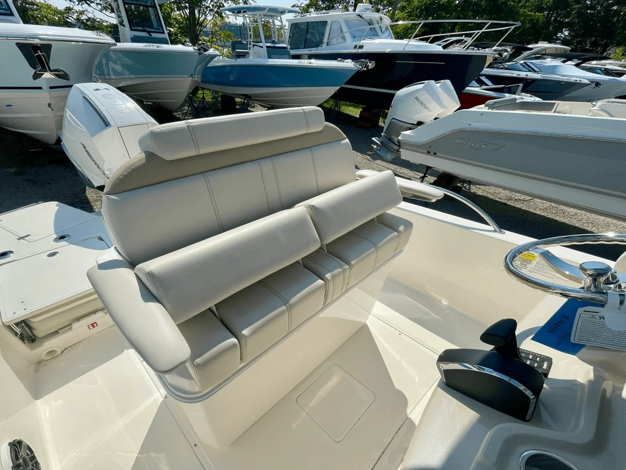 2026 Boston Whaler 250 Dauntless 25.0 feet, Quincy, MA #14