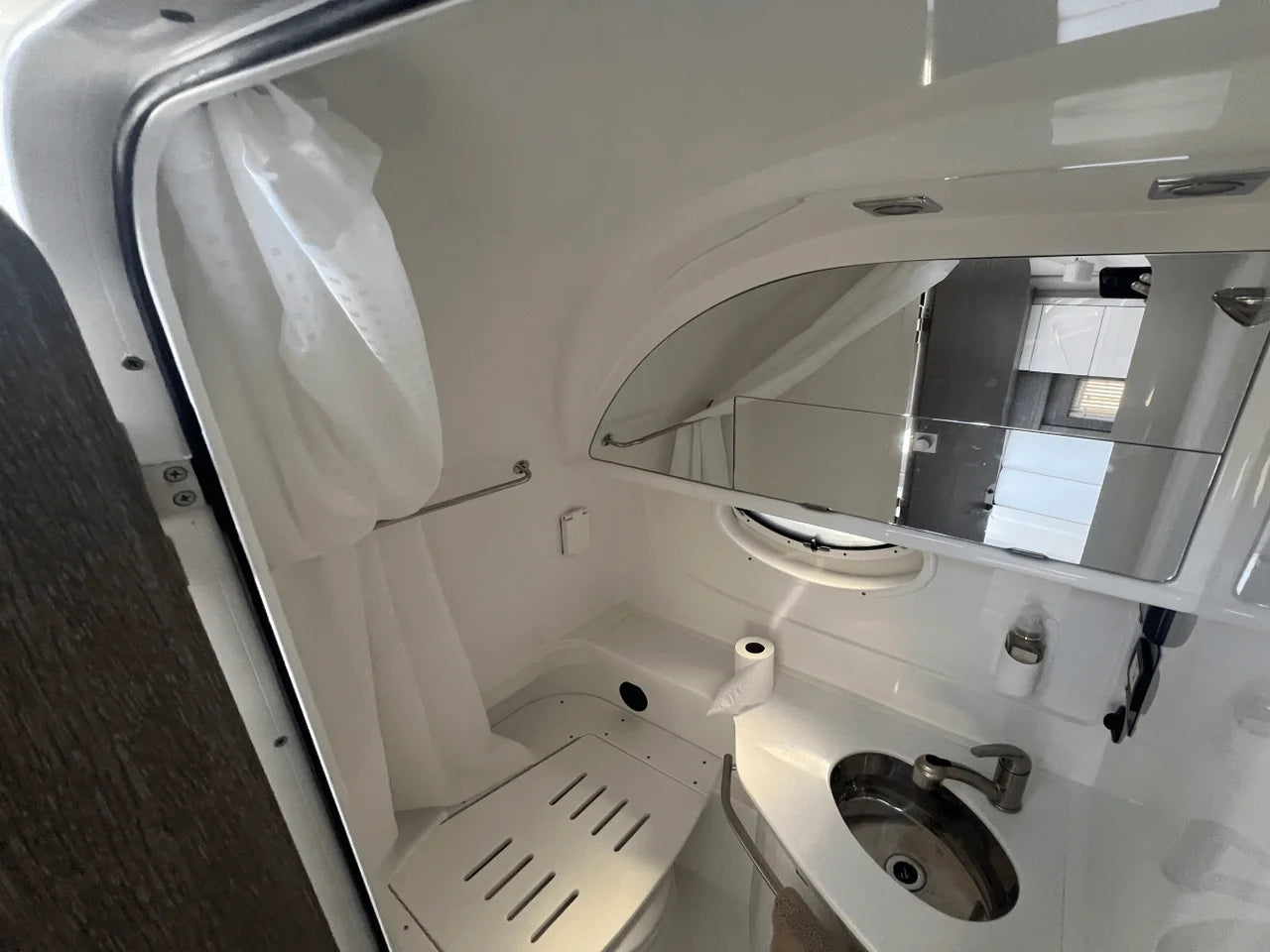 2021 Monterey 335 SPORT YACHT 33.0 feet, Wakefield, RI #37